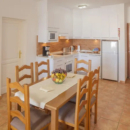 Hotel apartamentowy Royal Sunset Club 4*