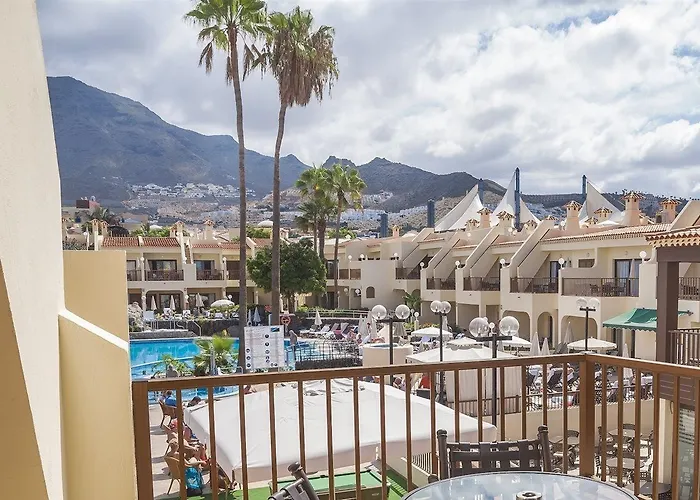 Royal Sunset Club 아데제