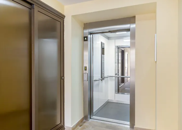 아파트호텔 Royal Sunset Club 4*