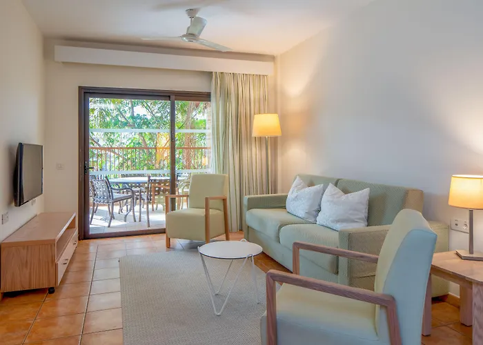 아파트호텔 Royal Sunset Club 아데제