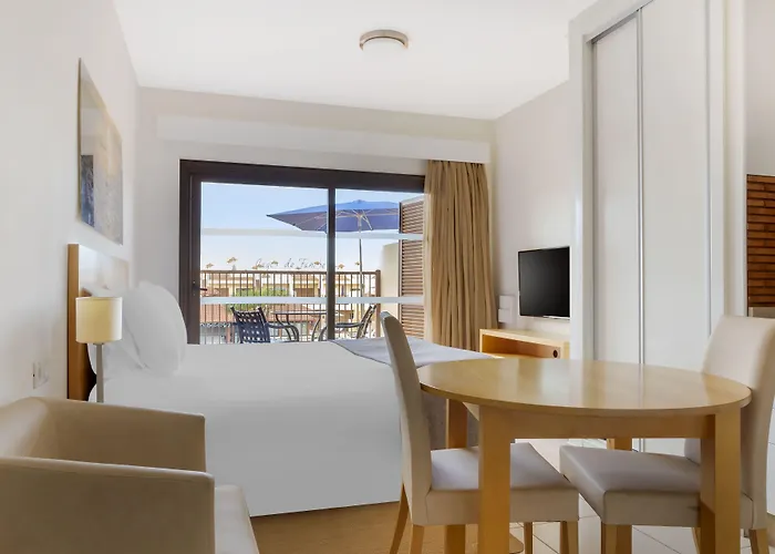 Royal Sunset Club 아파트호텔 아데제